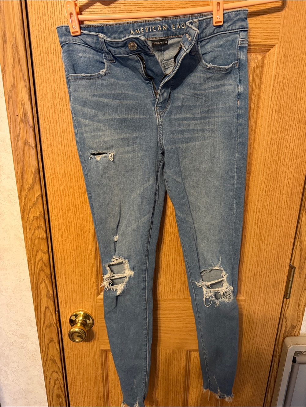 American Eagle Outfitters Light Wash Ripped Skinny Jeans